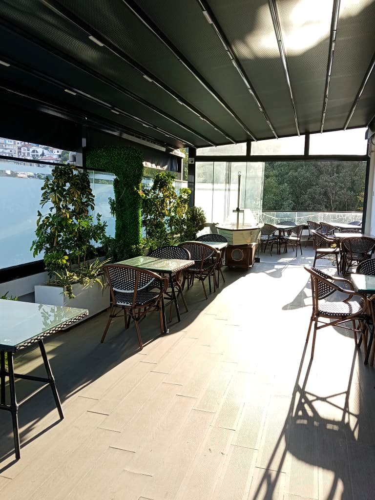 Mur végétal de la terrasse de l'Hôtel Printania à Alger